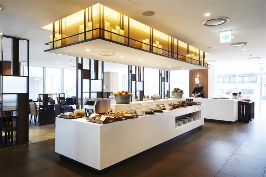 五星级酒店自助摆台_酒店餐厅自助餐台